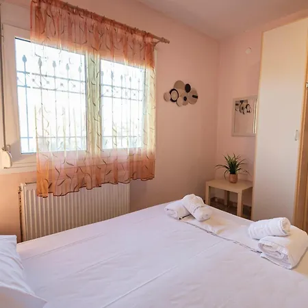 Tanias Seafront Villa-by Rentalspro Services- Halkidiki Villa *