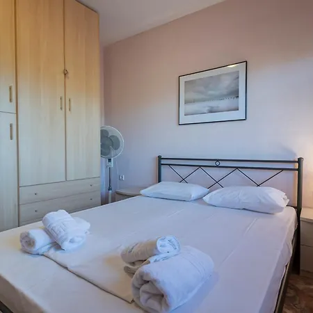 Tanias Seafront Villa-by Rentalspro Services- Halkidiki