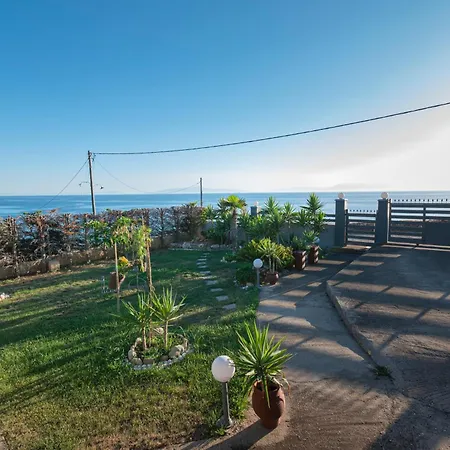 Tanias Seafront Villa-by Rentalspro Services- Halkidiki * Nea Poteidaia
