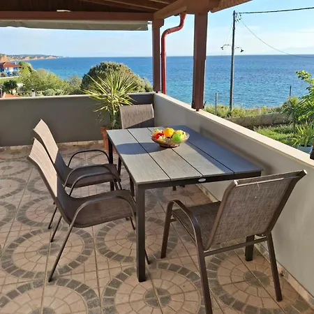 Tanias Seafront Villa-by Rentalspro Services- Halkidiki *